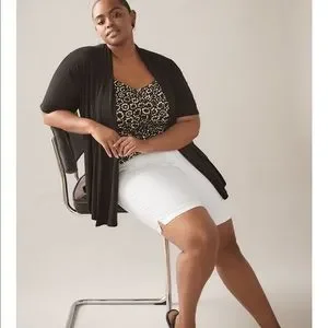 Penningtons Shorts Plus Sz 28 White Bermuda Shorts In Every